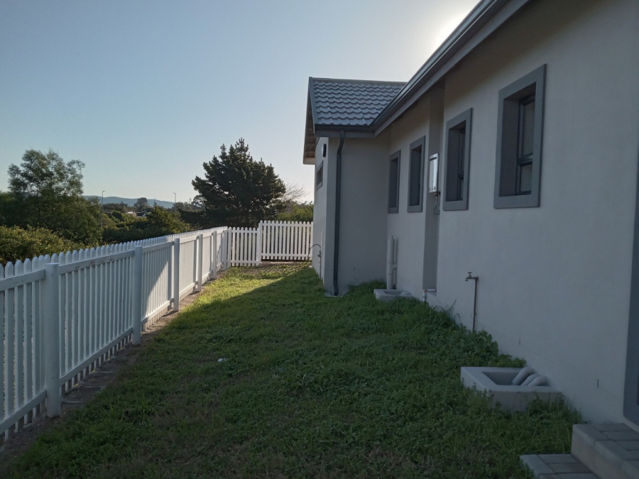 2 Bedroom Property for Sale in Meedingsride Western Cape